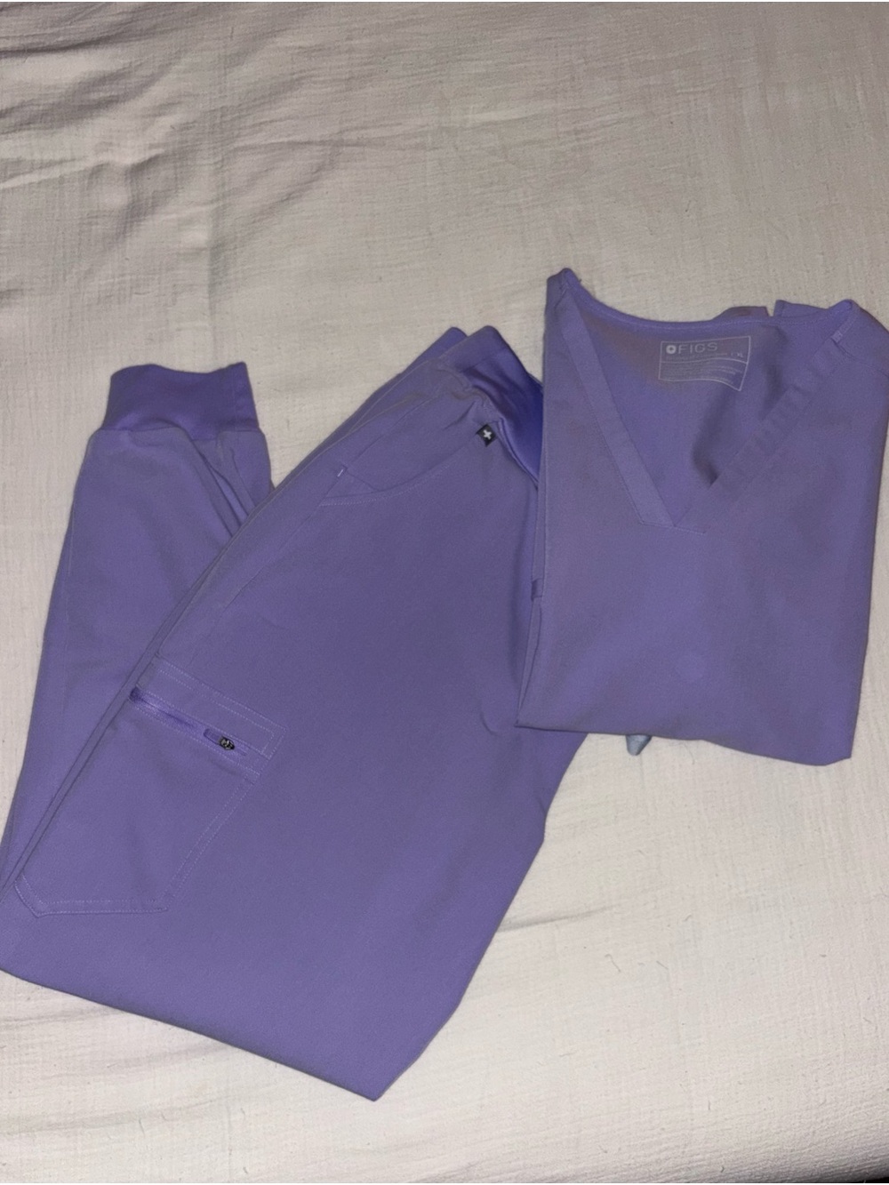 FIGS Casma Top + Jogger Scrub Set XL Light Purple/ Lavender Dew 💜